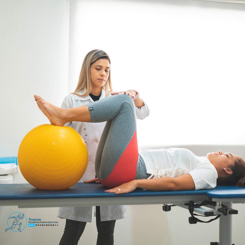 ACL傷後復健主題視覺：呈現從術後消腫、肌力重建到重返運動的四階段進程